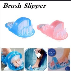 ✔️foot scrubber bath shoe with cleaning brush